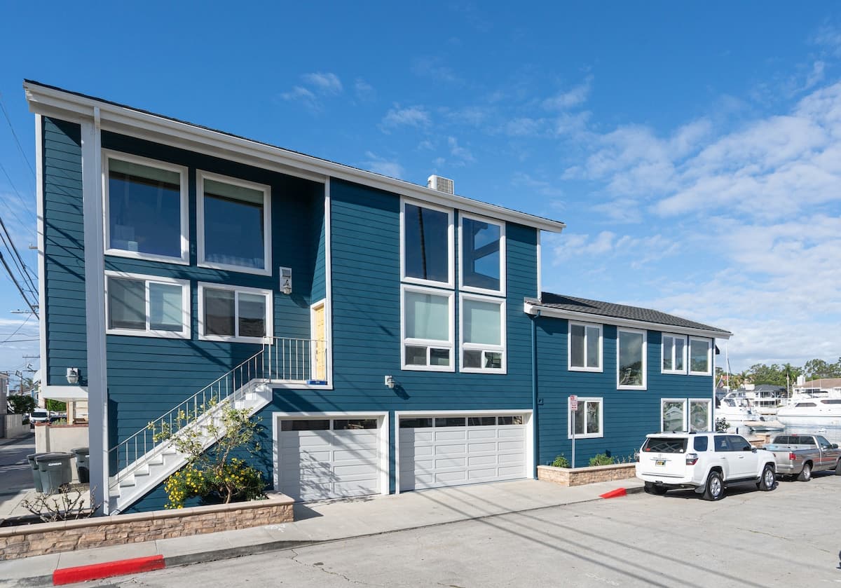 1011 N Bayfront — Lovely 5BR Balboa